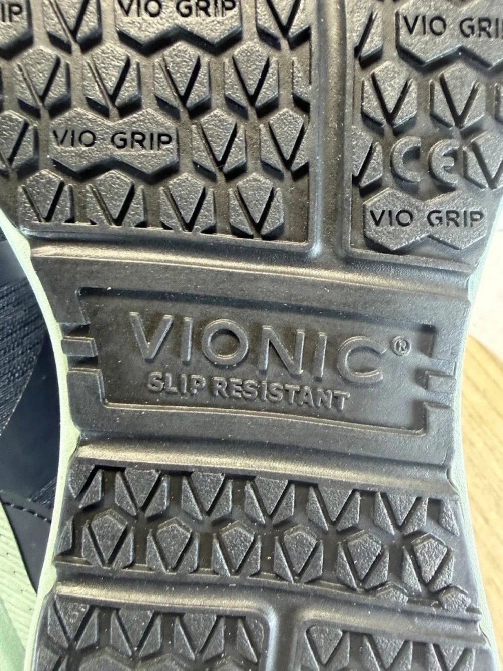 Vionic Kiara Pro Women’s 12 Wide Navy Blue Slip Resistant Work Shoes NWOT